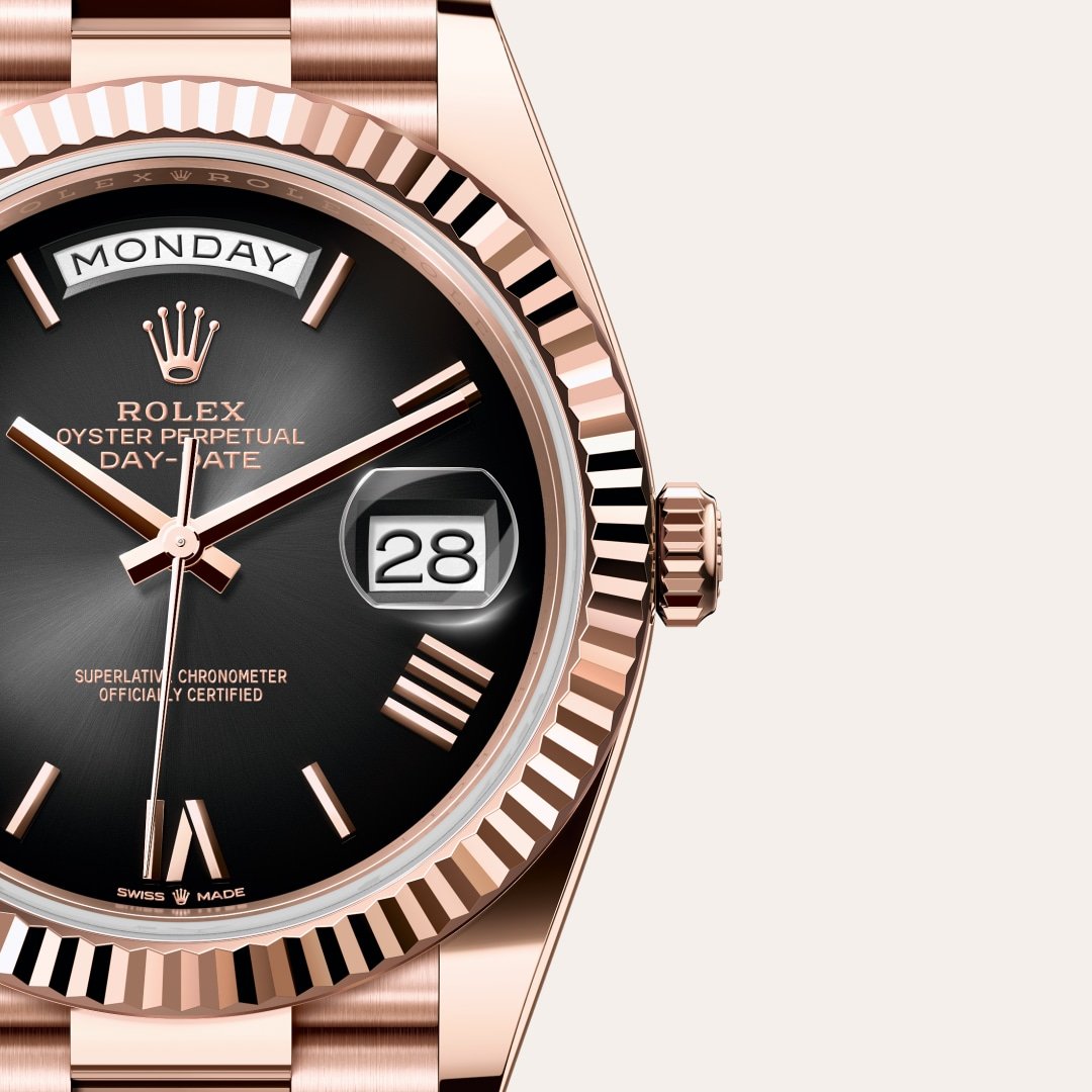 Rolex Day-Date 40 Oyster, 40 mm, Everose gold M228235-0055